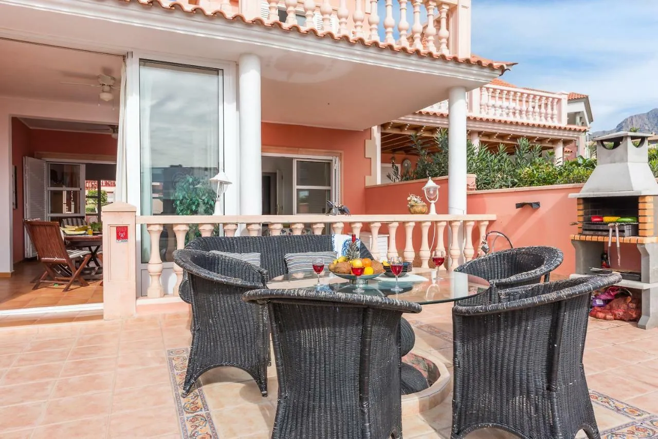 Villa Del Duque! Just Renovated! Beach, Big Pool, Wi-Fi, Terrace, Bbq Costa Adeje